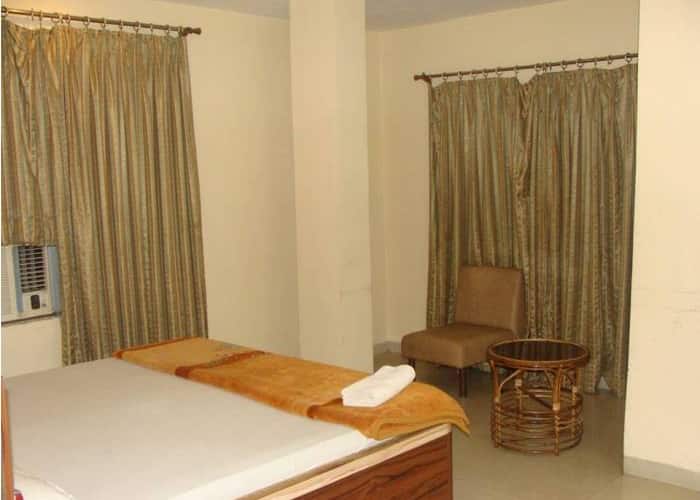 Hotel Airport Nest, Guwahati 4